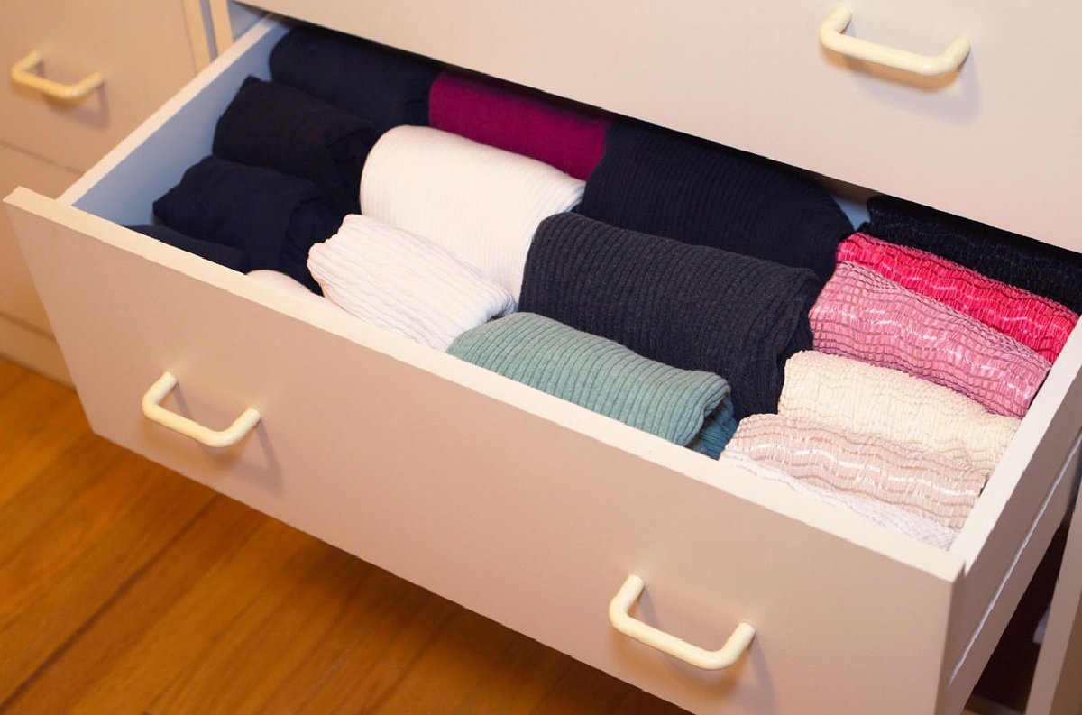cajón ordenado con el método konmari